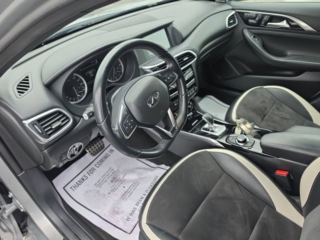 2019 INFINITI QX30 Sport