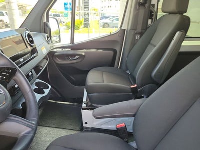 2025 Mercedes-Benz Sprinter 2500 Passenger 170 WB High Roof