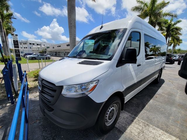 2025 Mercedes-Benz Sprinter 2500 Passenger 170 WB High Roof