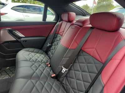 2024 BMW 7 Series 740i