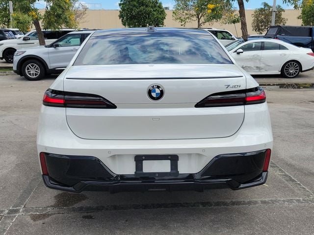 2024 BMW 7 Series 740i