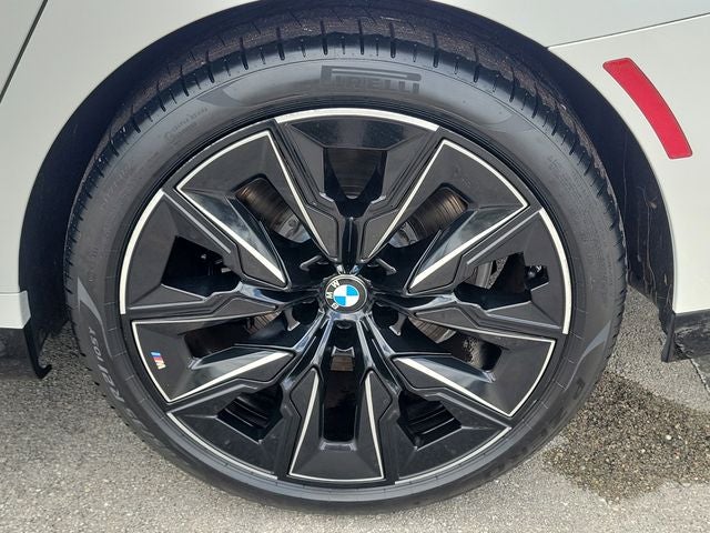2024 BMW 7 Series 740i