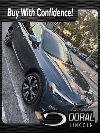 2022 Volvo XC60 B6 Inscription