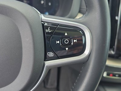 2022 Volvo XC60 B5 Inscription